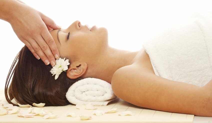 Divine Massage Therapy | 105 Consumers Dr, Whitby, ON L1N 1C4, Canada | Phone: (905) 260-0662