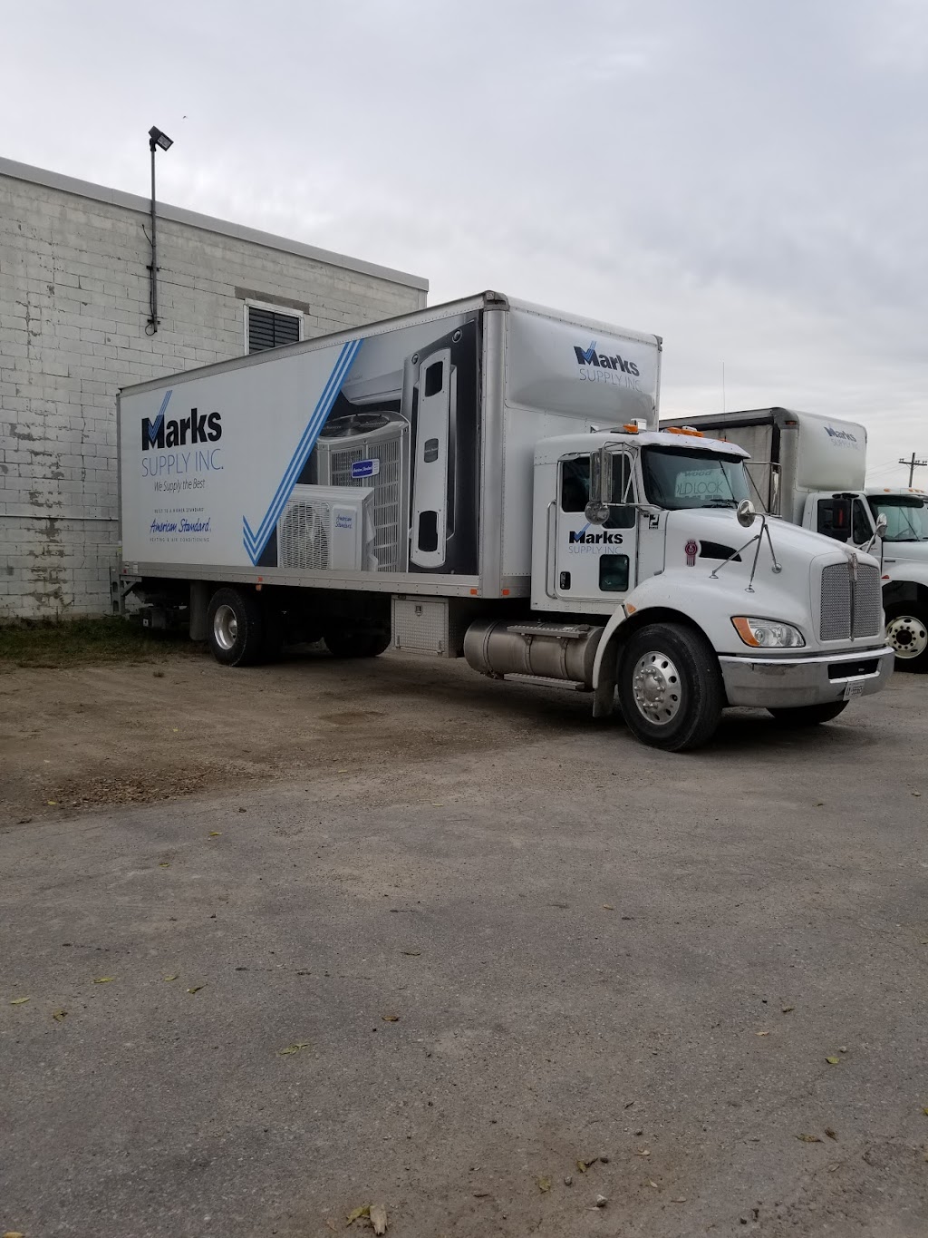 Marks Supply Inc. (Kitchener) | 300 Arnold St, Kitchener, ON N2H 6E9, Canada | Phone: (800) 265-2132