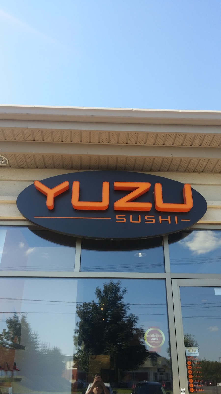 Yuzu Sushi | 20 Boulevard des Châteaux Local 100-B, Blainville, QC J7B 1Z8, Canada | Phone: (450) 951-9475