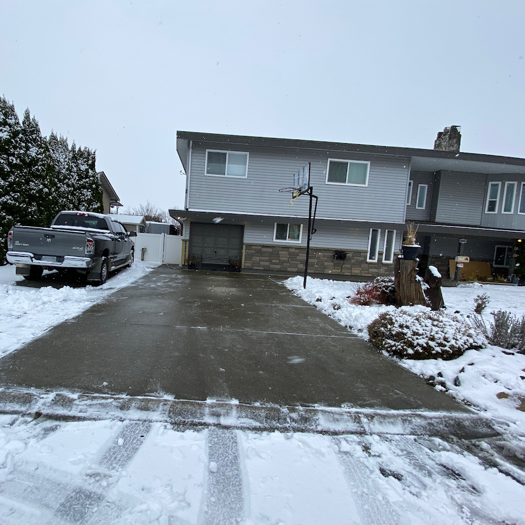 S.C.R Snow Removal and Lawn Care | 9277 Coote St, Chilliwack, BC V2P 6B6, Canada | Phone: (604) 799-6519