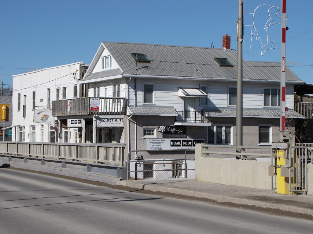 The Water Lily Decor & General Store & Lockside Guest Suite | 8 Bridge St N, Hastings, ON K0L 1Y0, Canada | Phone: (705) 696-3444