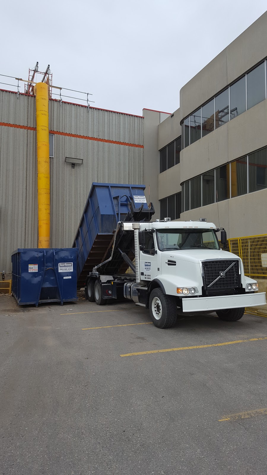 DumpRunner Waste Systems Inc | 2419 52 Ave SE Unit #1, Calgary, AB T2C 4X7, Canada | Phone: (403) 685-0262