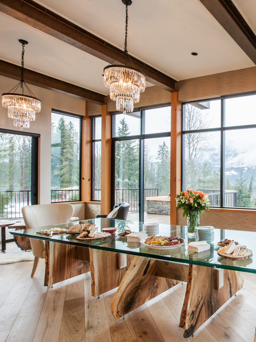 Whiteworth Chalet | 1944 Leidloff Rd, Revelstoke, BC V0E 2S1, Canada | Phone: (250) 805-4035