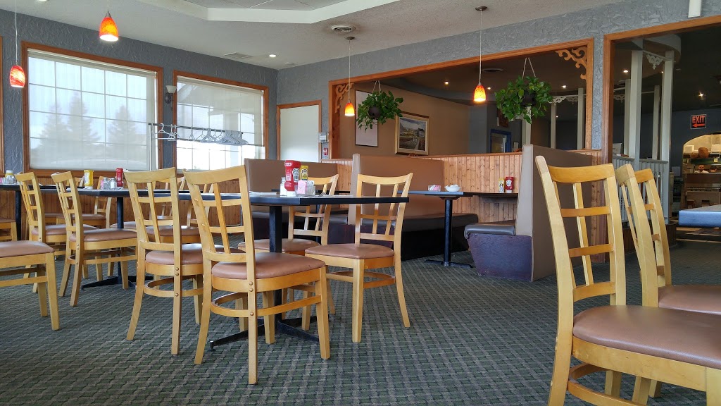 Harvest Moon Restaurant | 5 Parkside Dr, St. Jacobs, ON N0B 2N0, Canada | Phone: (519) 664-2373