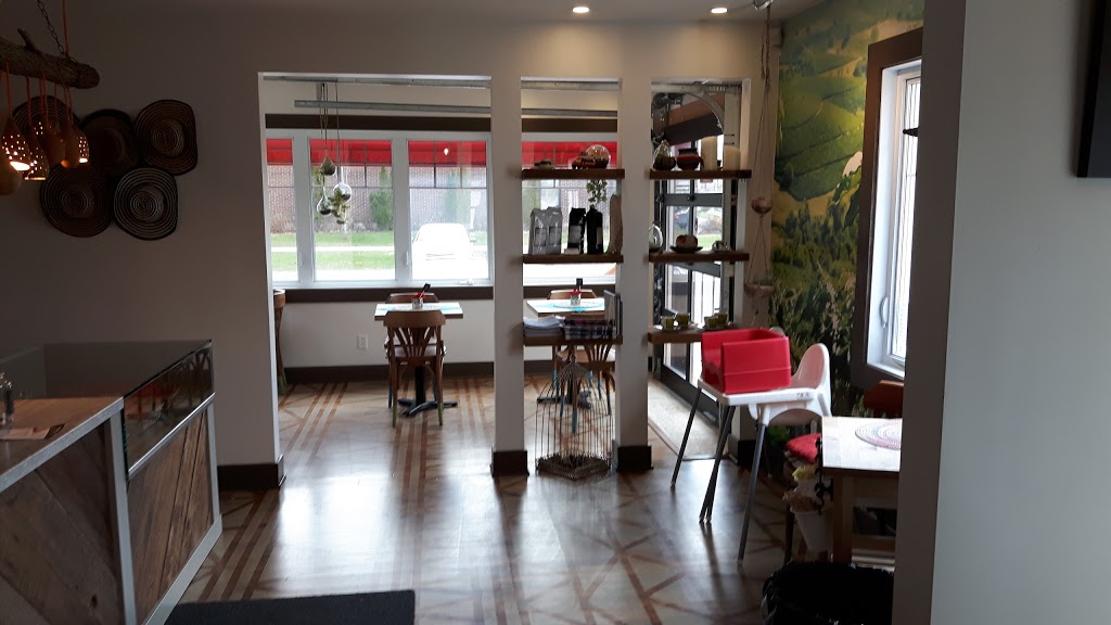 Café Totumos | 1406 Chemin dOka, Deux-Montagnes, QC J7R 1M6, Canada | Phone: (450) 974-0808