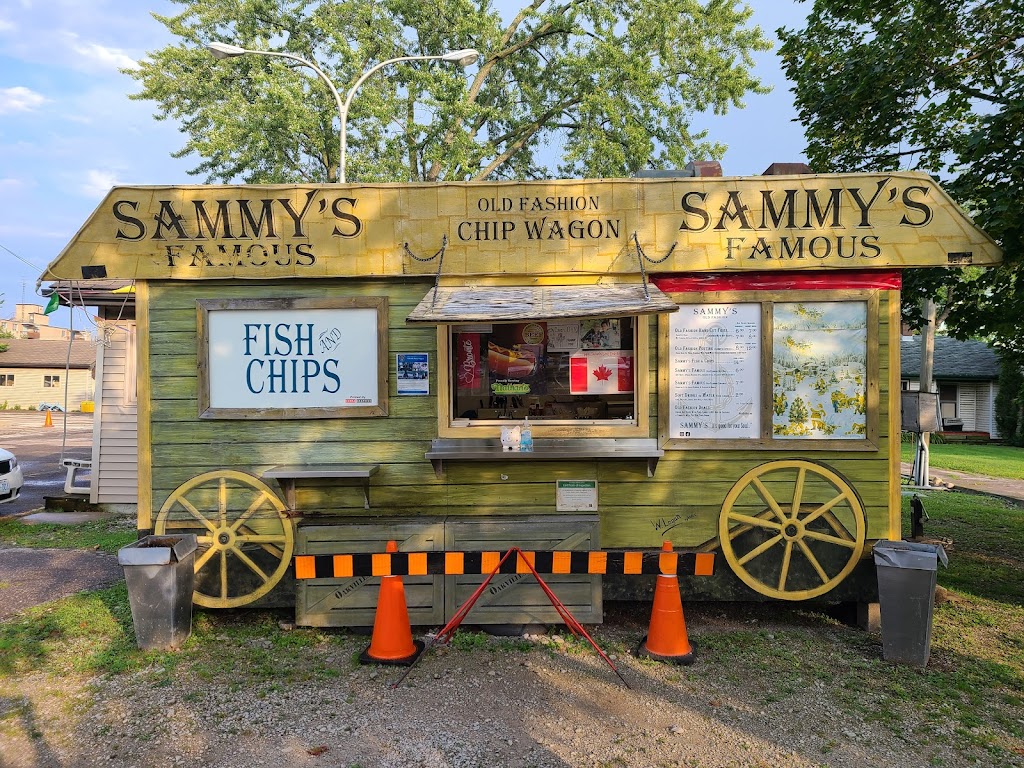 Sammys Famous | 2376 Lakeshore Rd W, Oakville, ON L6L 1H5, Canada | Phone: (905) 208-0123