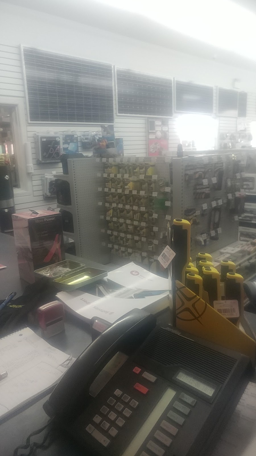 Batteries Expert Drummondville | 2435 Rue Saint-Pierre, Drummondville, QC J2C 5A7, Canada | Phone: (819) 477-1672