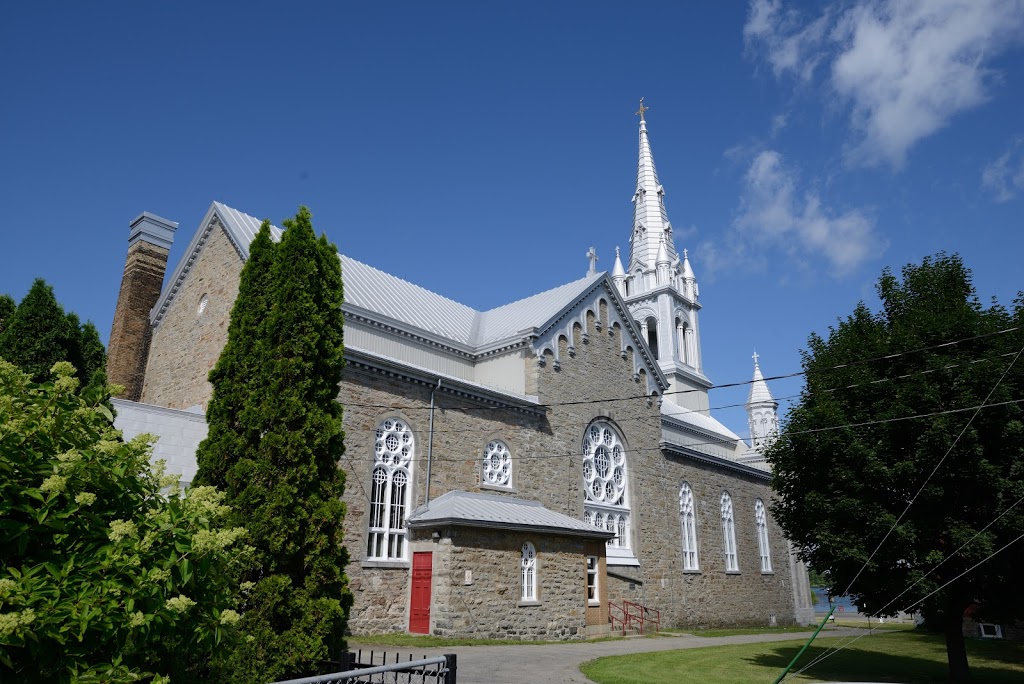 Saint Timothy Church | 91 Rue Saint Laurent, Salaberry-de-Valleyfield, QC J6S 6K1, Canada | Phone: (450) 373-2343