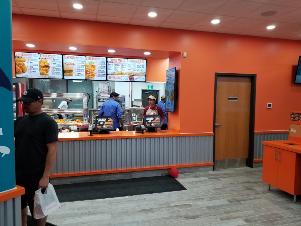 Popeyes Louisiana Kitchen | 1 275, 323 Caradoc St S Unit1, Strathroy, ON N7G 2P3, Canada | Phone: (519) 245-3312