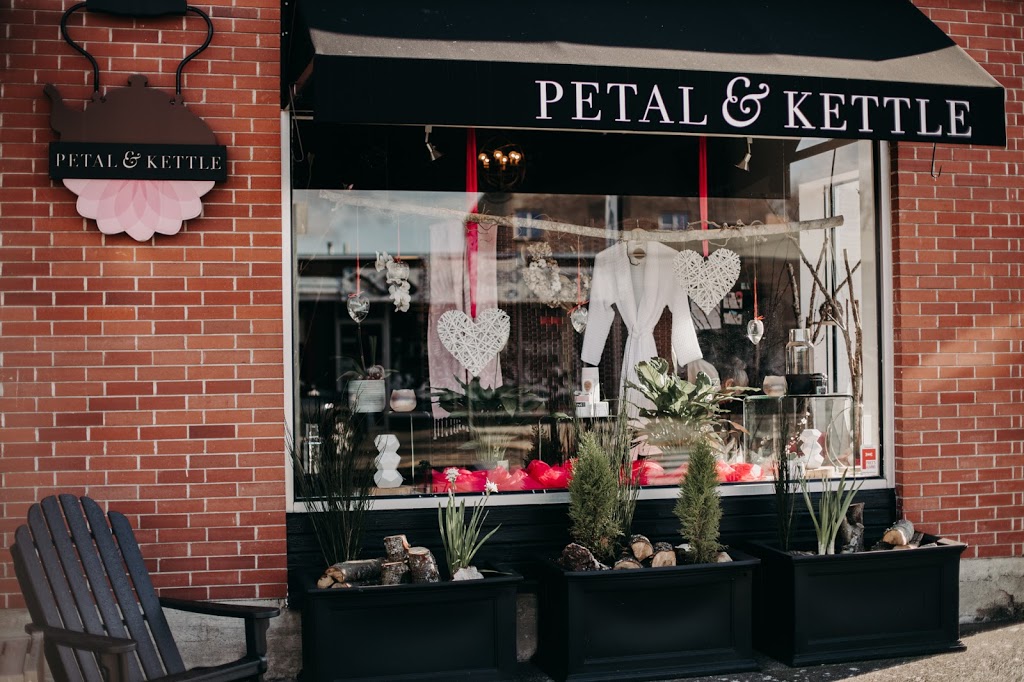 Petal & Kettle - Parksville | 122B Craig St #1379, Parksville, BC V9P 2H3, Canada | Phone: (250) 248-3186