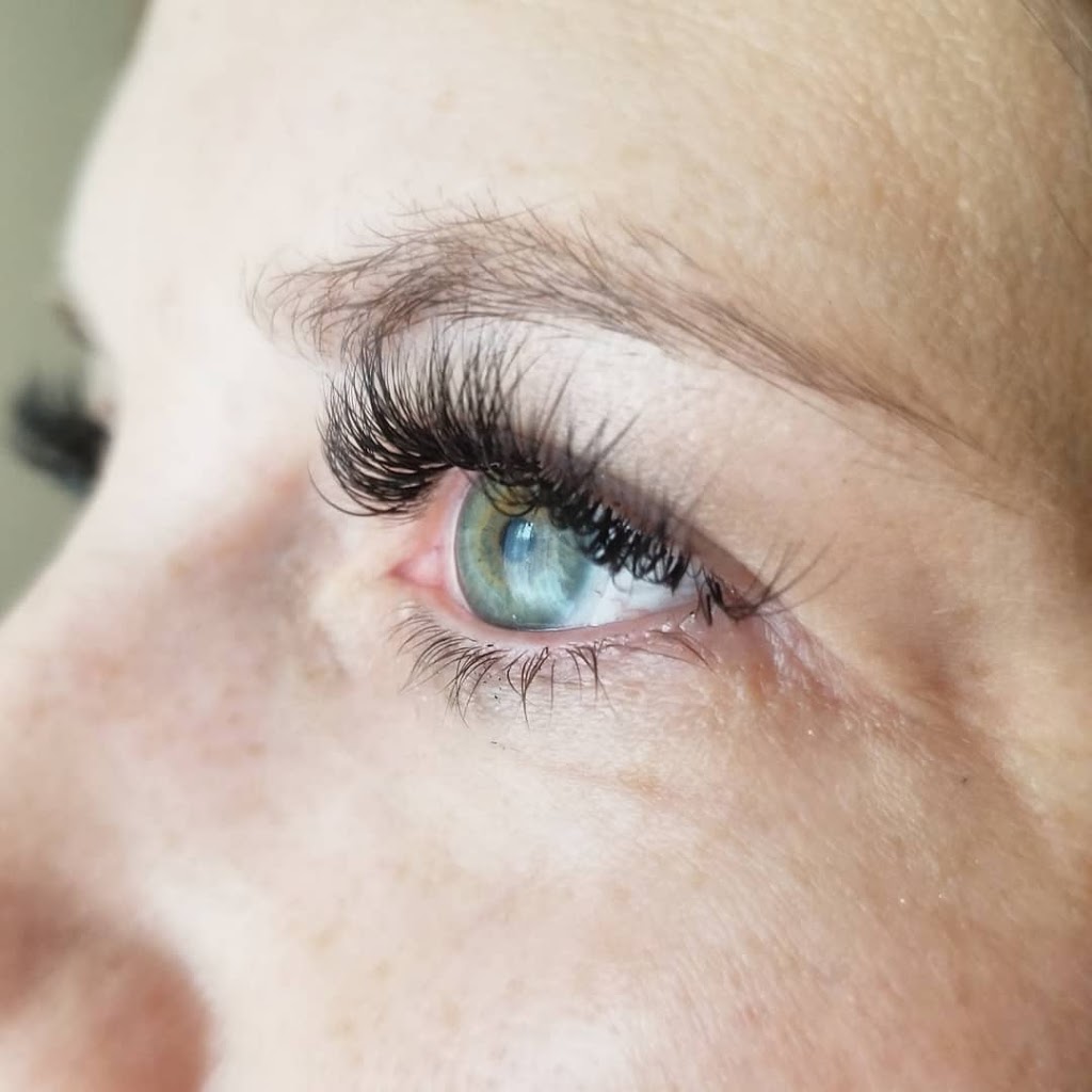 Eyela lash studio | 53 Mallard Marsh Crescent, Richmond Hill, ON L4E 4M3, Canada | Phone: (647) 921-4717