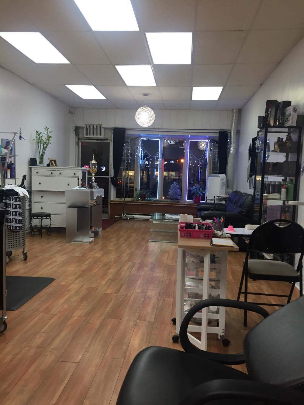 Salon de beauté Oscar | 980 Bd du Curé-Labelle, Laval, QC H7V 2V5, Canada | Phone: (450) 934-5838