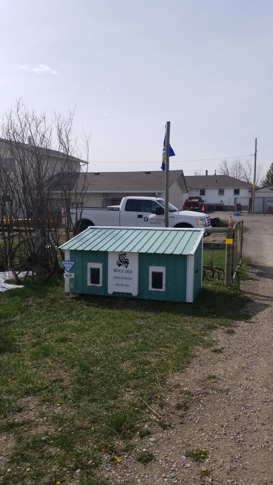 Wolf Den Secure Animal Boarding | 14 Springpoint Road, Fort Macleod, AB T0L 0Z0, Canada | Phone: (403) 715-5044