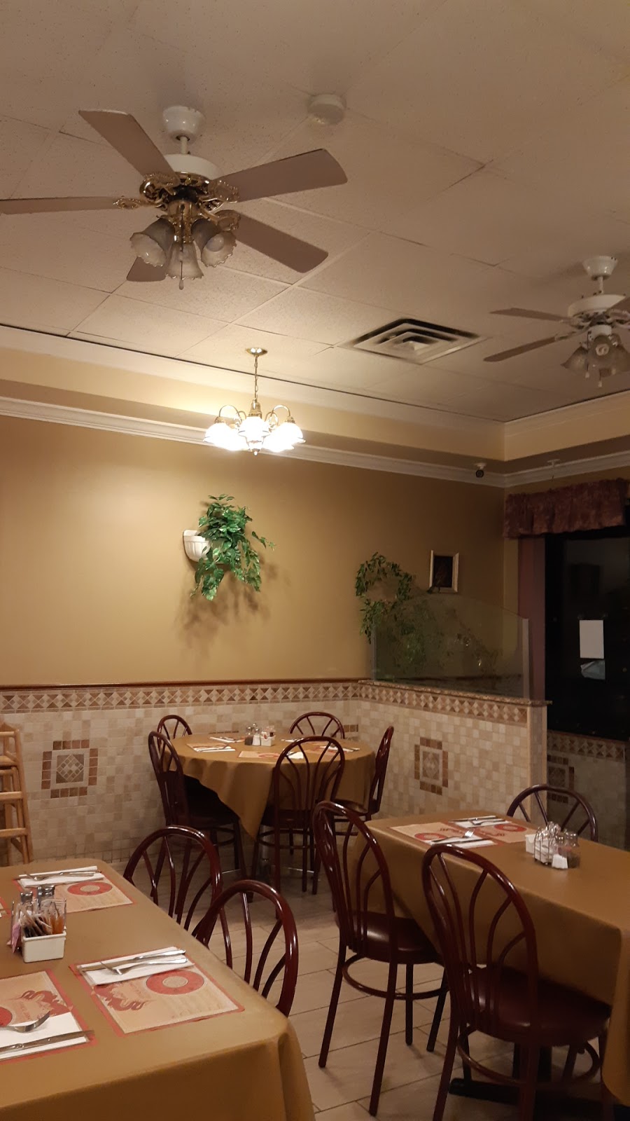 Canton Restaurant | 1179 Bayfield St, Midhurst, ON L0L 1X1, Canada | Phone: (705) 728-1228