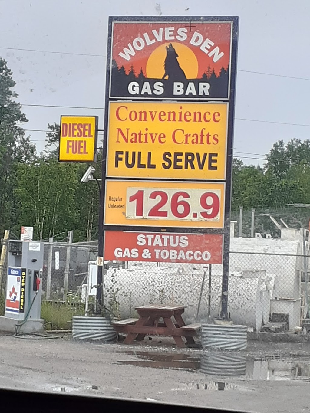 Wolves Den Gas Bar | 35 Beaucage Park Rd, North Bay, ON P1B 8G5, Canada | Phone: (705) 494-9747