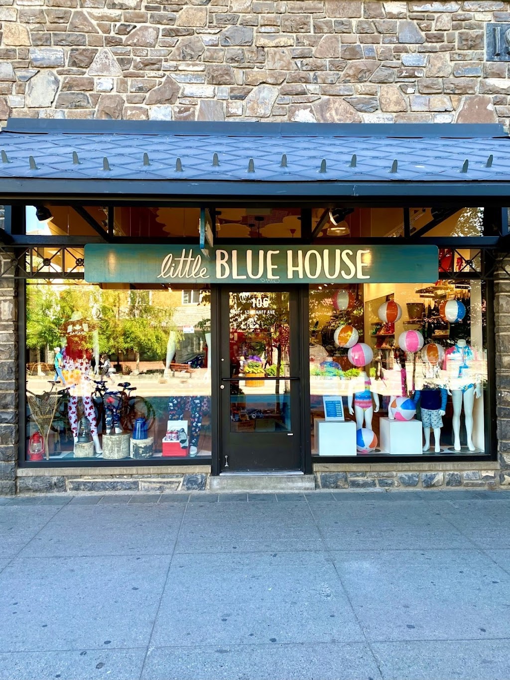 Hatley Little Blue House Banff | 138 Banff Ave #106, Banff, AB T1L 1E9, Canada | Phone: (403) 762-2420