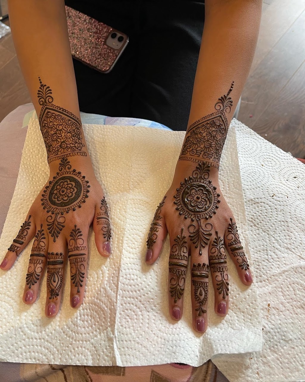 Nails and henna | 1 Cindy Nicholas Dr, Scarborough, ON M1E 5B8, Canada | Phone: (416) 702-7385