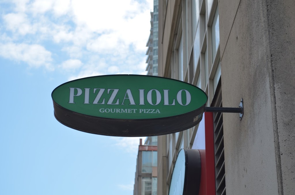 Pizzaiolo Gourmet Pizza | 37 Eglinton Ave E, Toronto, ON M4P 1A1, Canada | Phone: (416) 482-2000