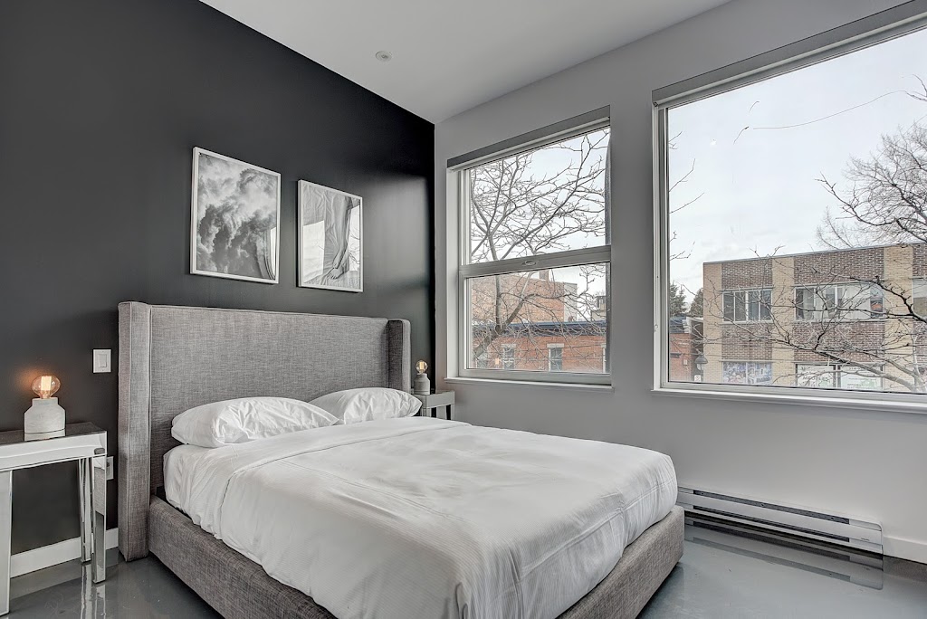 Les Lofts du Centre | 2521 Rue Centre, Montréal, QC H3K 1J9, Canada | Phone: (514) 759-6110