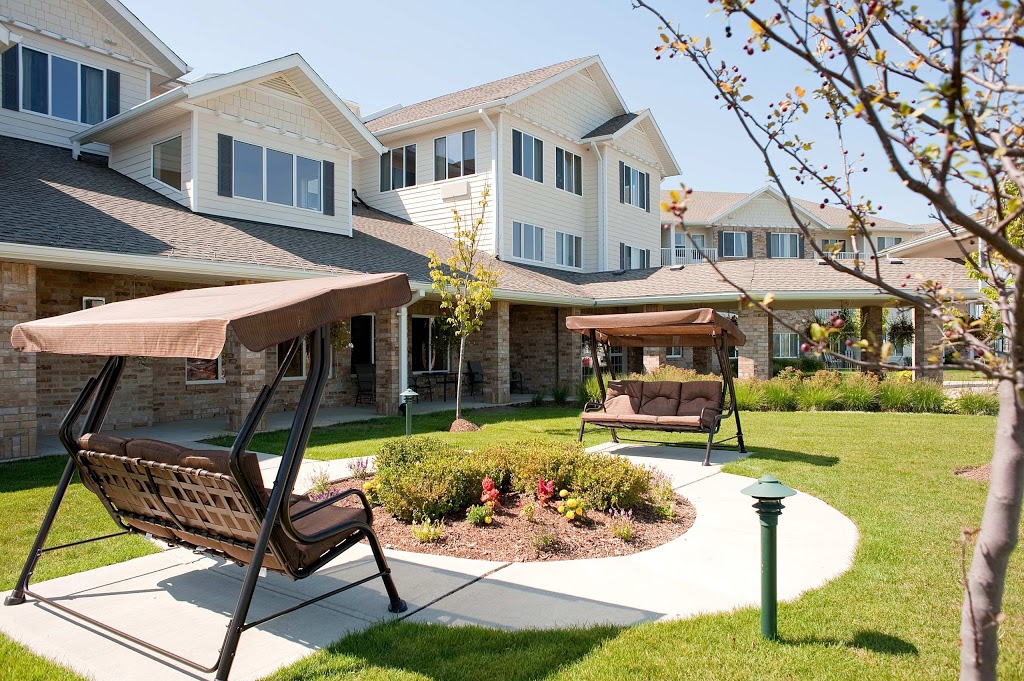 Court At Laurelwood Retirement Residence | 605 Laurelwood Dr, Waterloo, ON N2V 2W7, Canada | Phone: (519) 725-2442