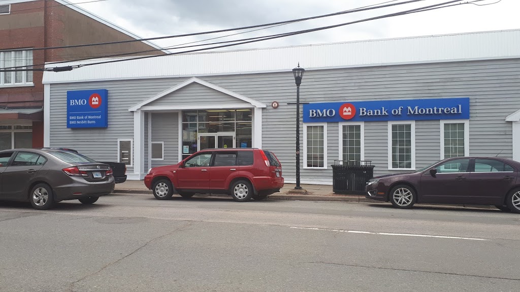 BMO Bank of Montreal | 26 Aberdeen St, Kentville, NS B4N 2N1, Canada | Phone: (902) 678-7303