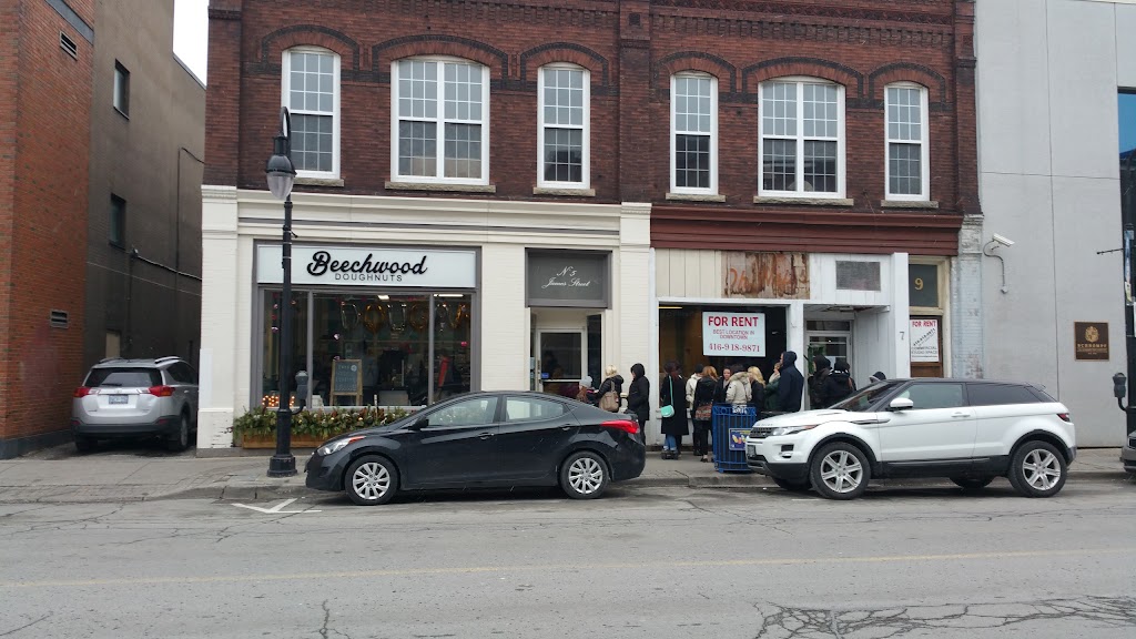 Beechwood Doughnuts | 165 St Paul St, St. Catharines, ON L2R 3M5, Canada | Phone: (905) 682-6887