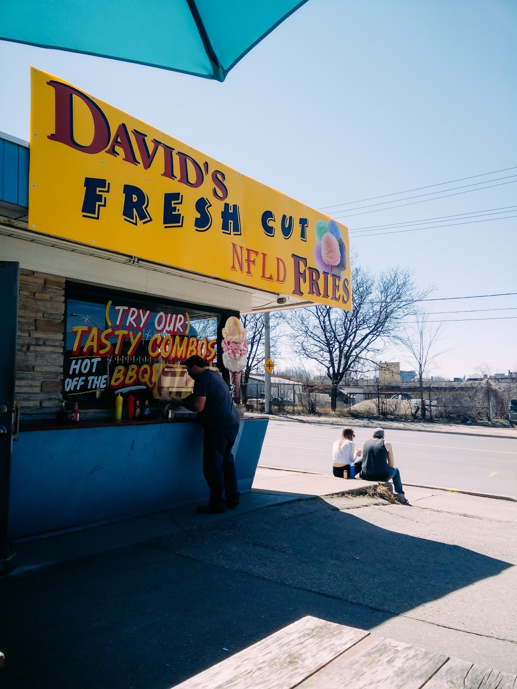 Davids Fresh Cut Fries | 36 Lancaster St W, Kitchener, ON N2H 4S9, Canada | Phone: (519) 748-2024