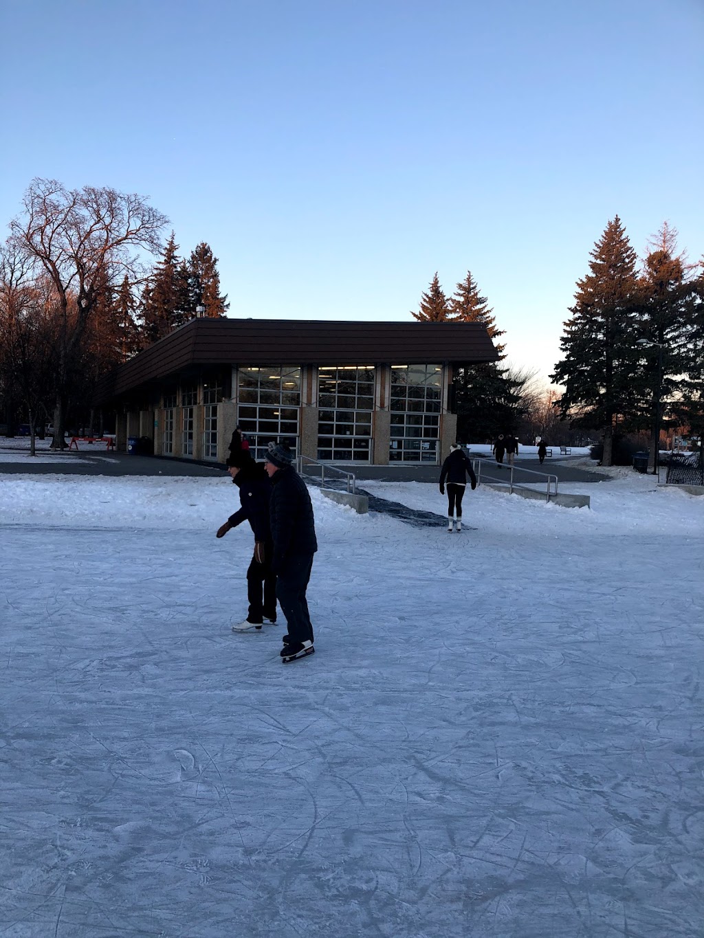 Assiniboine Park Duck Pond Shelter | Assiniboine Park, Winnipeg, MB R3P 2N8, Canada | Phone: (204) 927-6000