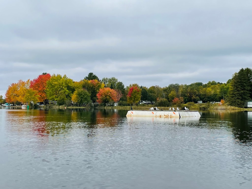 Lighthouse Landing Camp | 3739 ON-520, Burks Falls, ON P0A 1C0, Canada | Phone: (705) 387-4626