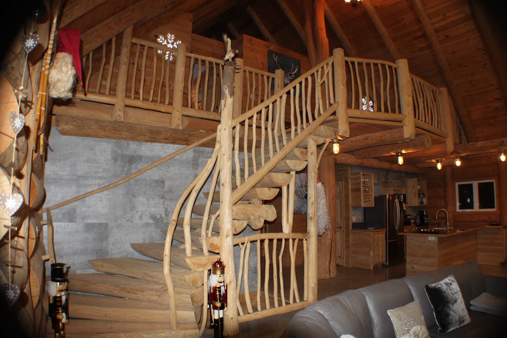 Chalet Bois de Coeur | 91 Rue du Trianon, Saint-Côme, QC J0K 2B0, Canada | Phone: (450) 421-9588