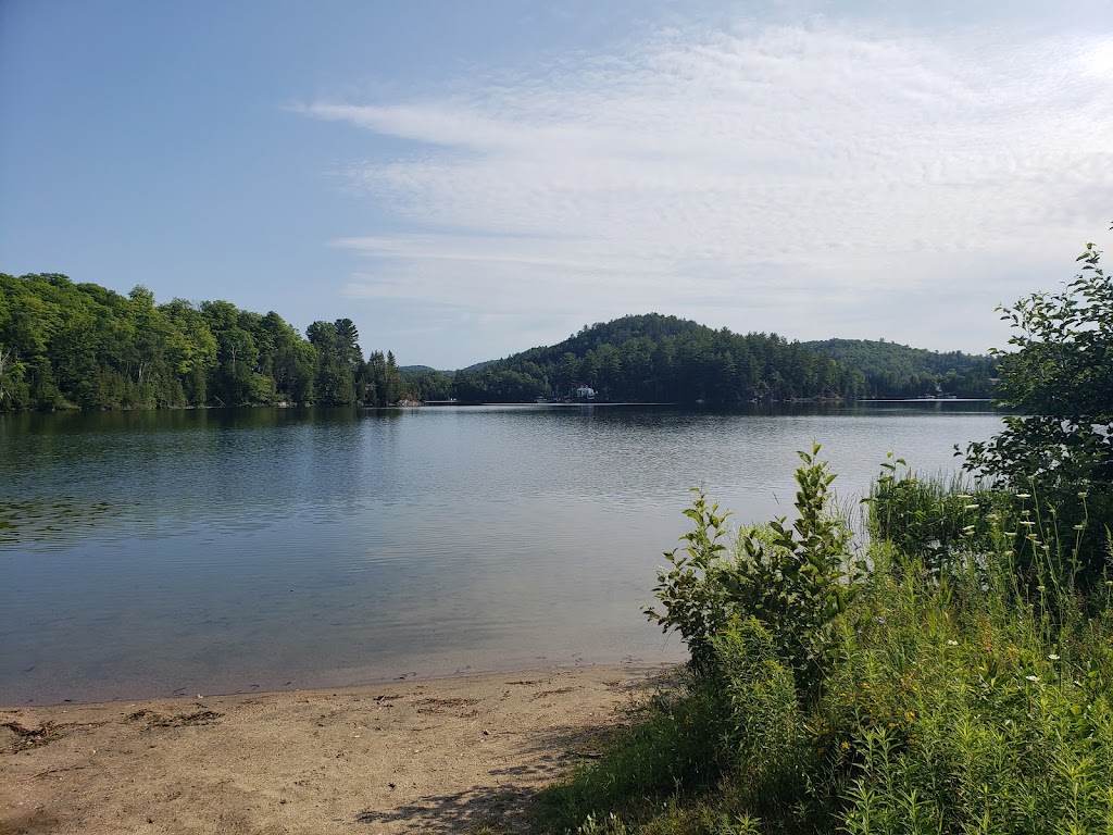 Plage Municipale du Lac Saint-Pierre | 1214 Rte Principale, Val-des-Monts, QC J8N 2K7, Canada | Phone: (819) 457-9400