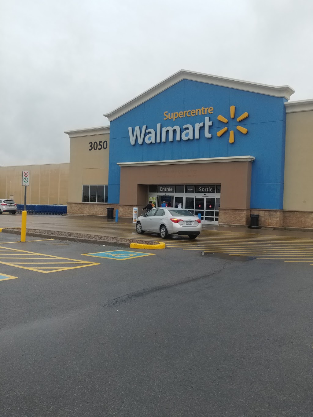 Walmart Vaudreuil Supercentre | 3050 Boulevard de la Gare, Vaudreuil-Dorion, QC J7V 9J5, Canada | Phone: (450) 510-3314