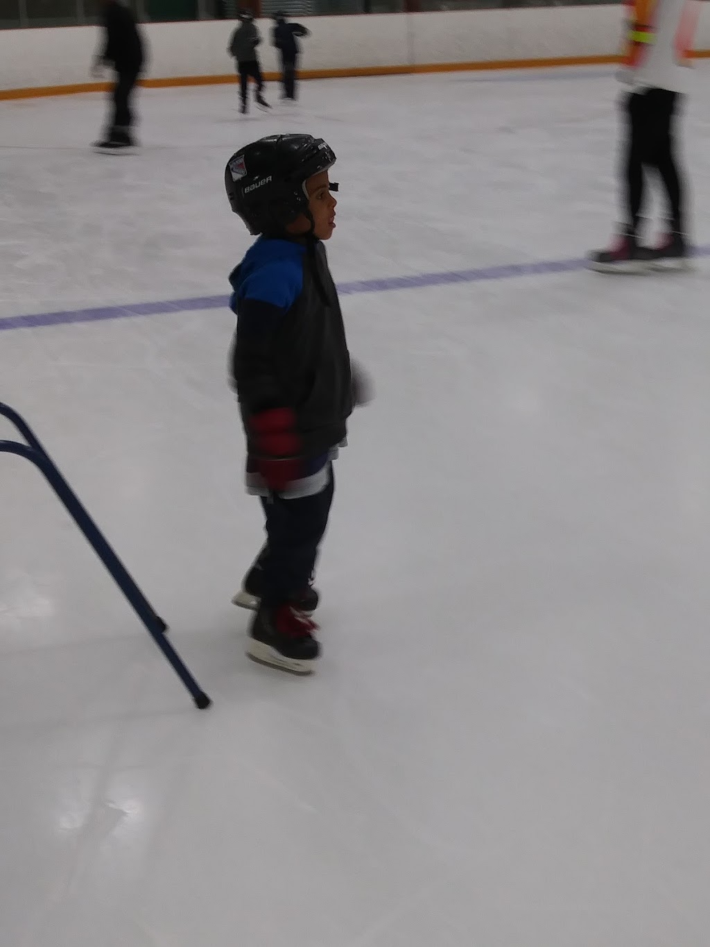 W.J. Henderson Recreation Centre | 322 Amherst Dr, Amherstview, ON K7N 1S9, Canada | Phone: (613) 389-3648