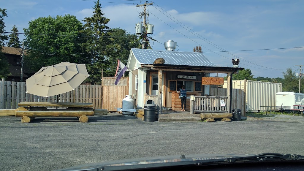 Country Cabin Chip Hut | 666 Collins Bay Rd, Kingston, ON K7M 7E9, Canada