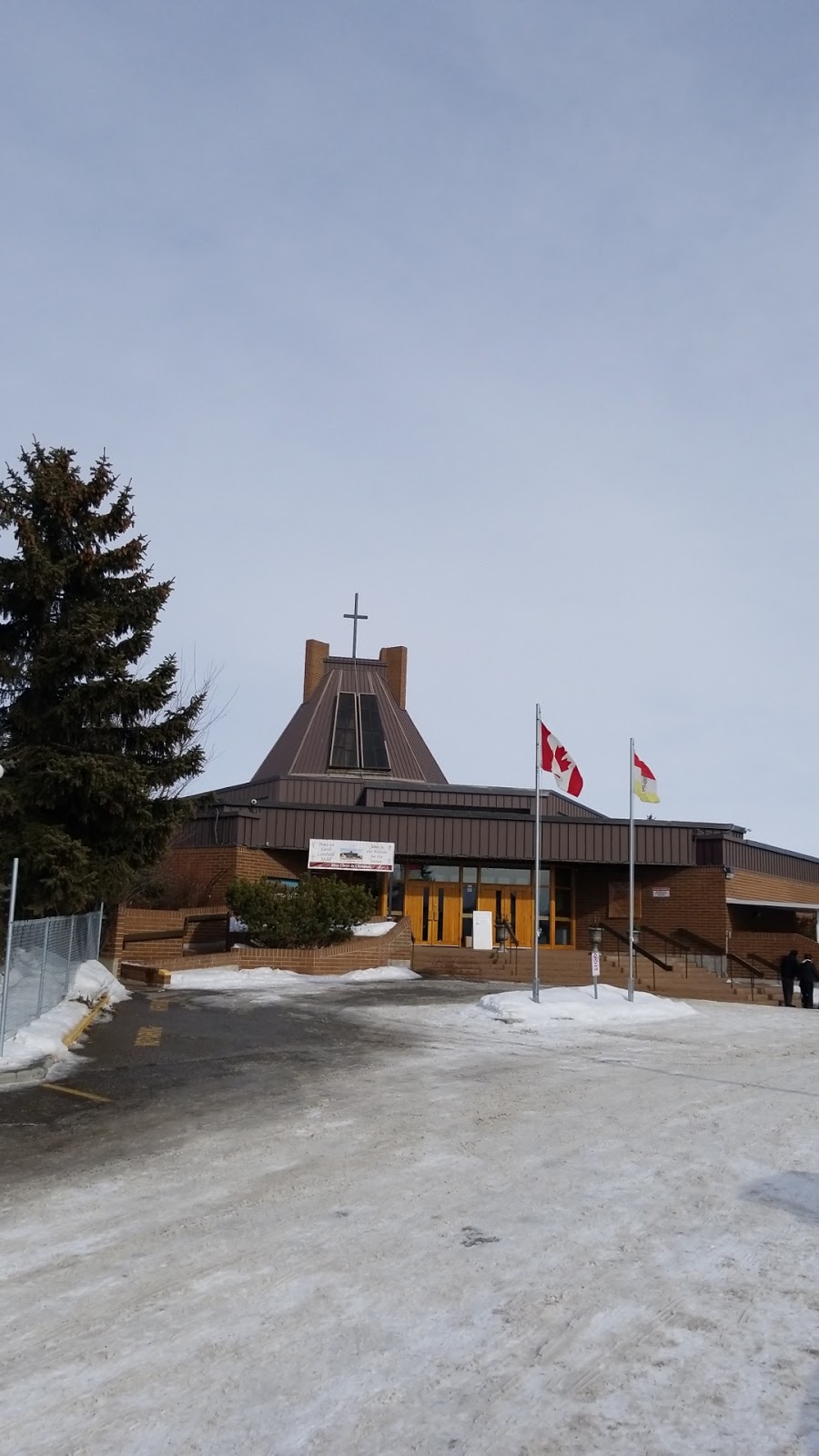 St. Thomas More Catholic Church Calgary | 15 Templebow Rd NE, Calgary, AB T1Y 6J3, Canada | Phone: (403) 285-3773
