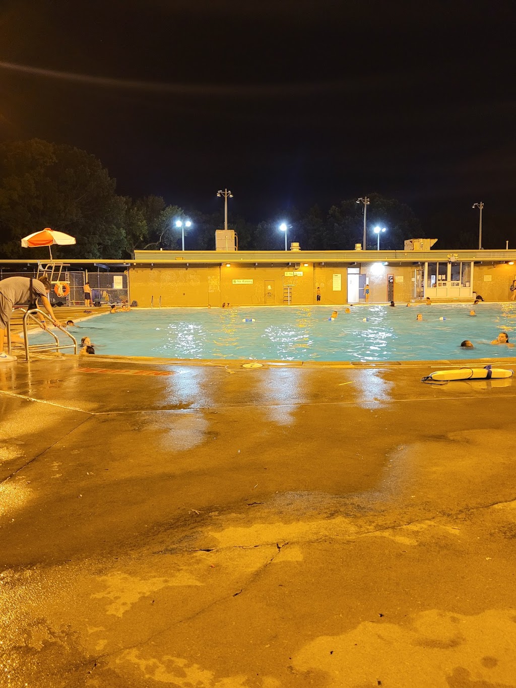 Monarch Park Outdoor Pool | Greenwood - Coxwell, Toronto, ON M4J, Canada | Phone: (416) 392-7831