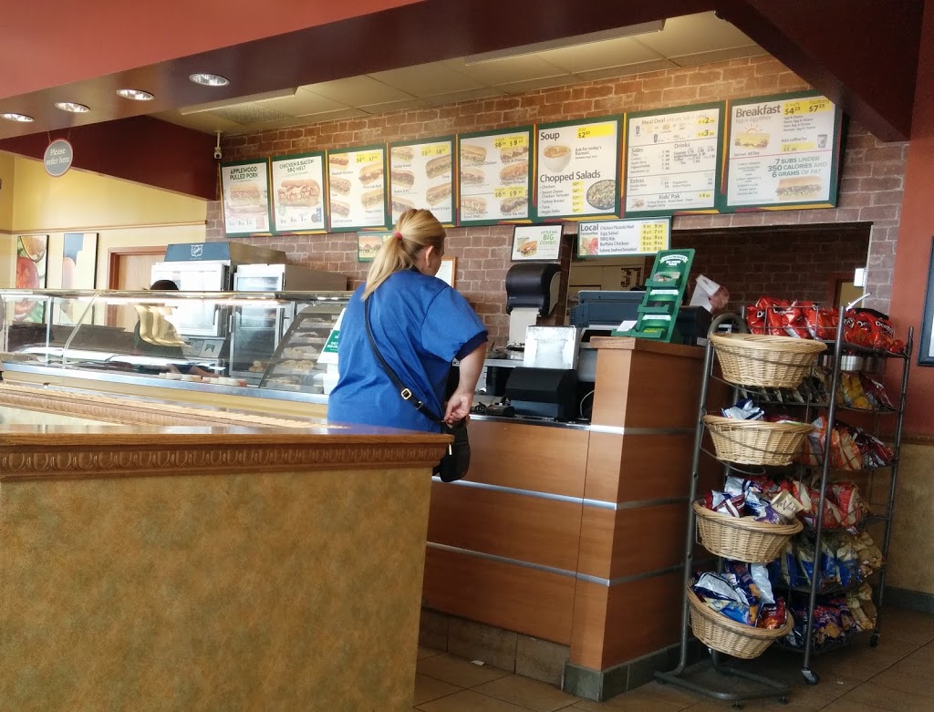 Subway | 5040 49 Ave Box 970, Redwater, AB T0A 2W0, Canada | Phone: (780) 942-7827