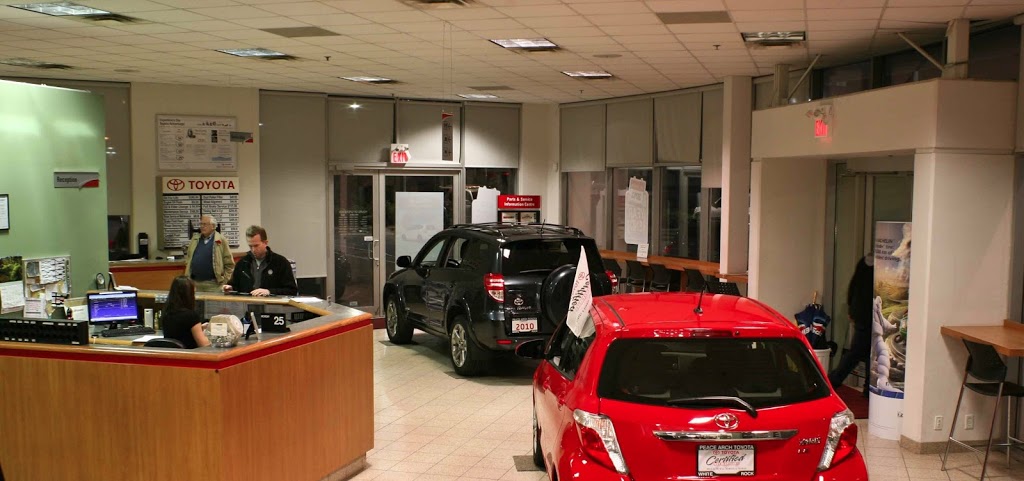 OpenRoad Toyota Peace Arch | 3174 King George Blvd, Surrey, BC V4P 1A2, Canada | Phone: (604) 531-2916