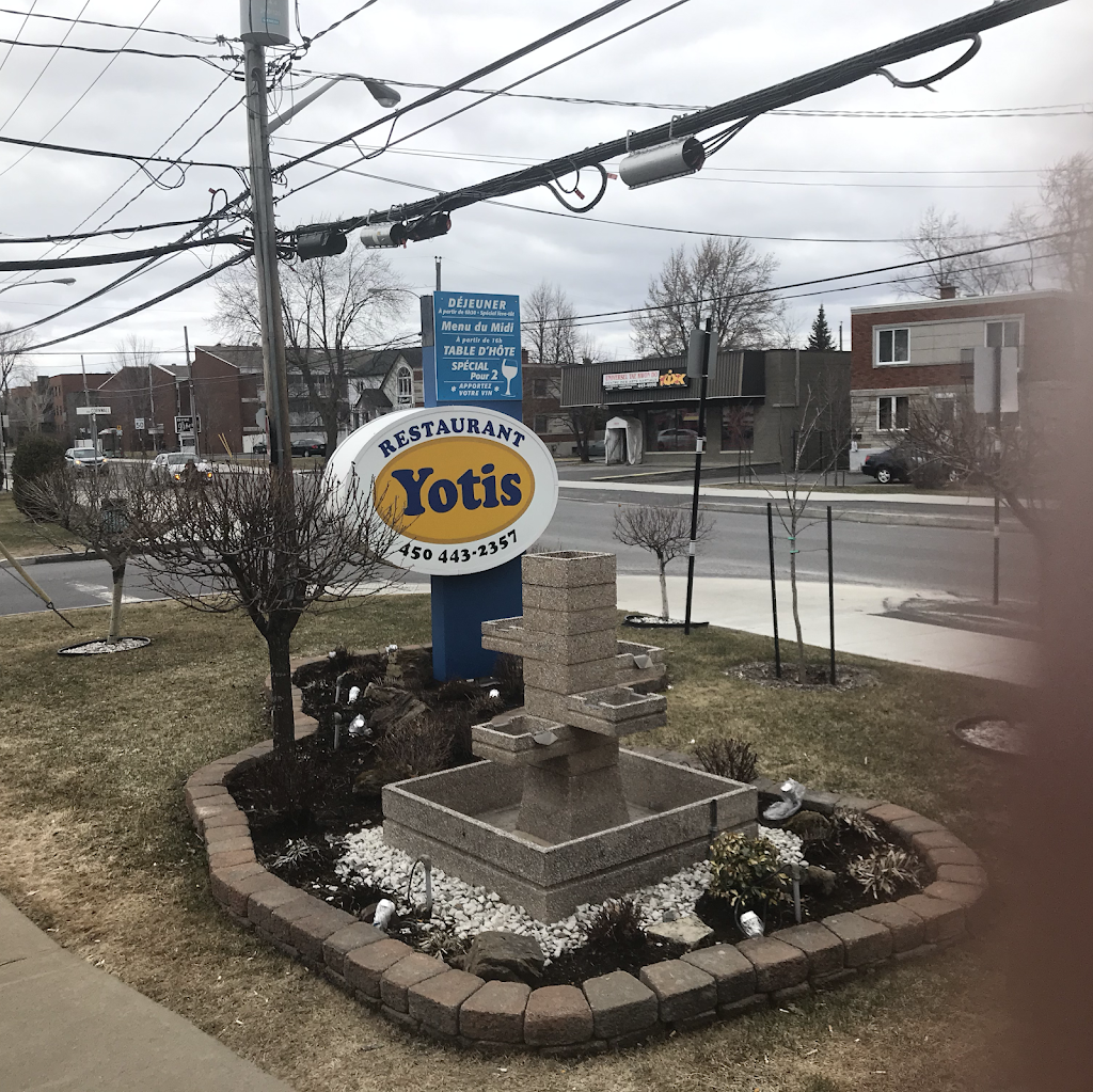 Restaurant Yotis | 7255 Chemin de Chambly, Saint-Hubert, QC J3Y 8C7, Canada | Phone: (450) 443-2357