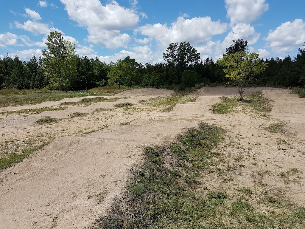 Falls BMX Park | 7553, Beechwood Rd, Niagara Falls, ON L2E 6S5, Canada | Phone: (905) 325-0996