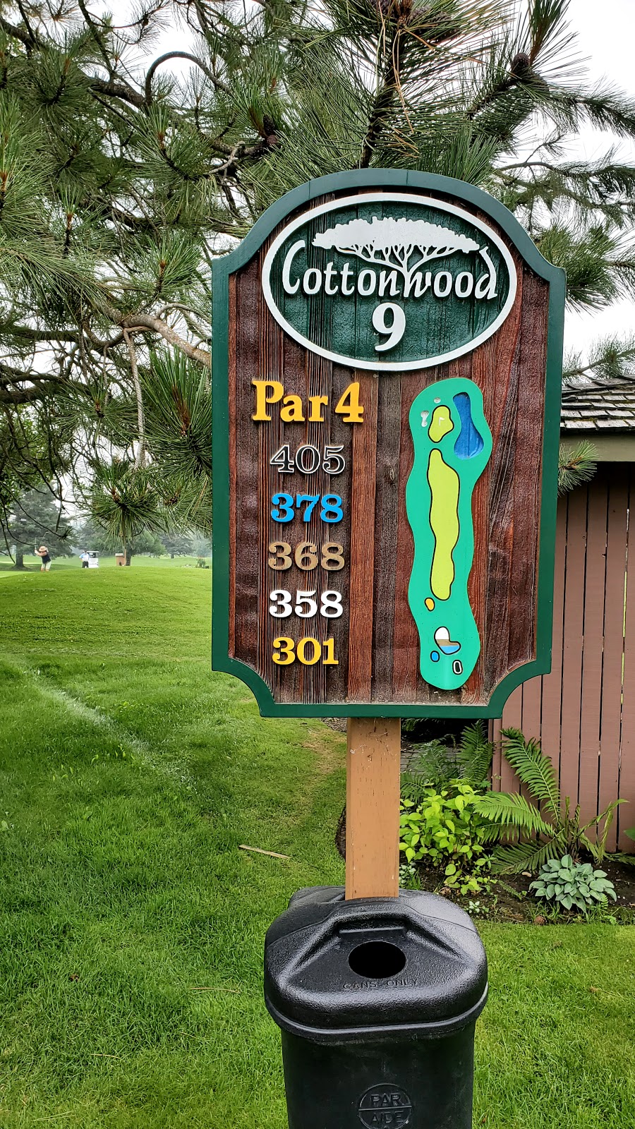 Cottonwood Golf & Country Club | 88008 226 Ave E, Alberta T1S 4A6, Canada | Phone: (403) 938-7200