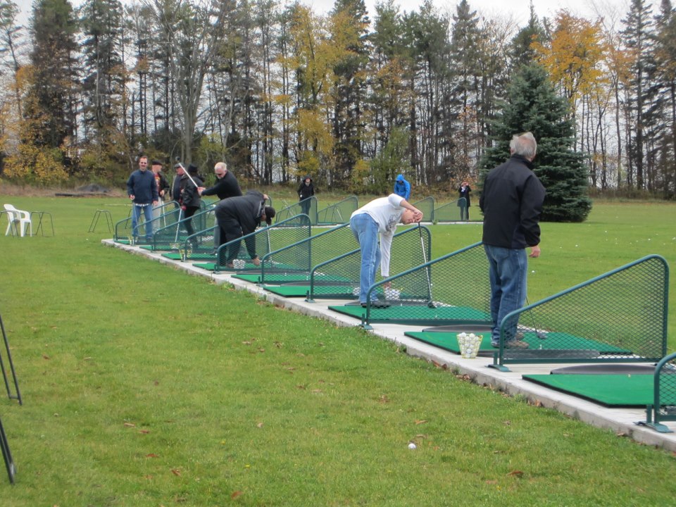 10 and 10 Driving Range | Building A, 634026 ON-10, Mono, ON L9W 5P4, Canada | Phone: (647) 229-9400