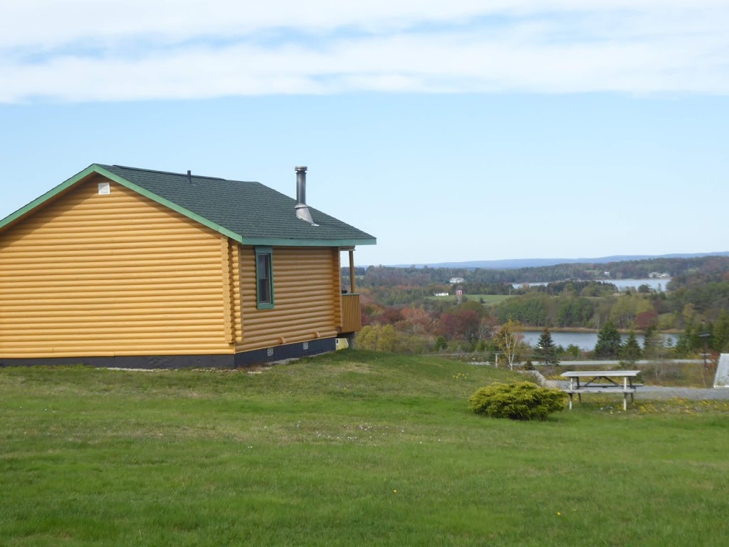 Lunenburg Oceanview Chalets | 78 Old Blue Rocks Rd, Lunenburg, NS B0J 2C0, Canada | Phone: (902) 640-3344