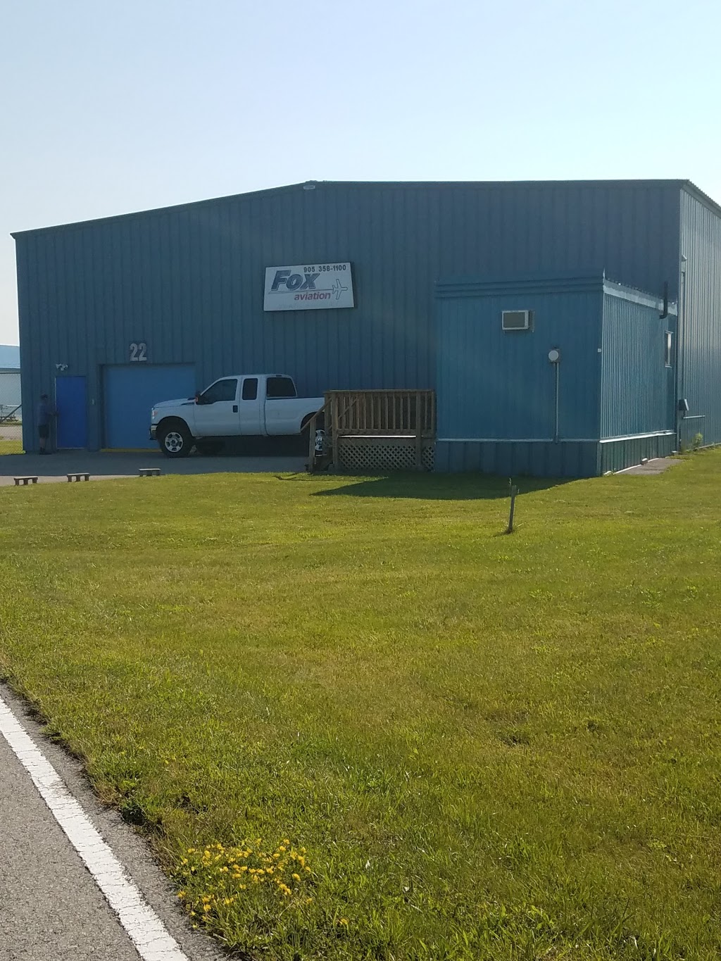 Fox Aviation | Canada, 468 Niagara Stone Rd, Niagara-on-the-Lake, ON L0S 1J0, Canada | Phone: (905) 385-1100