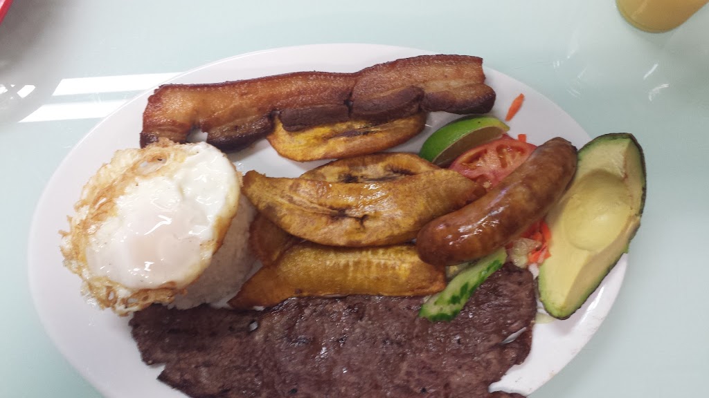 Sabor del Pacifico | 2111 Jane St #7, North York, ON M3M 1A2, Canada | Phone: (647) 317-9010