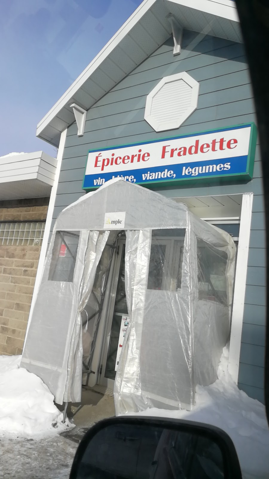 Epicerie Fradette | 3765 Rue Foucault, Québec, QC G1P 1W7, Canada | Phone: (418) 871-8888