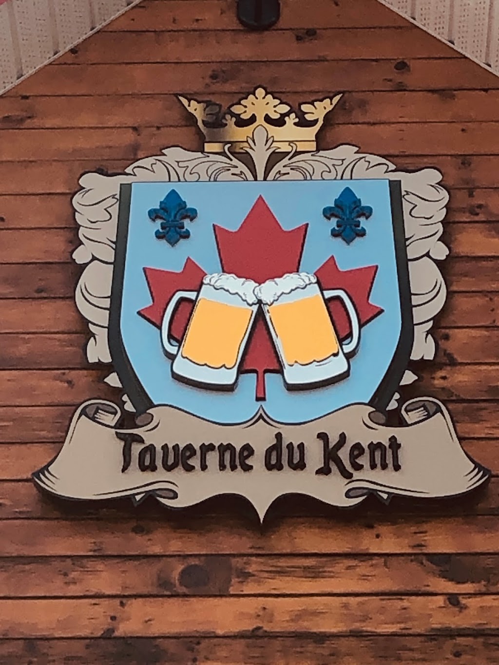 Taverne Du Kent Inc | 2463 Ave Royale, Quebec City, QC G1C 1R9, Canada | Phone: (418) 914-1335