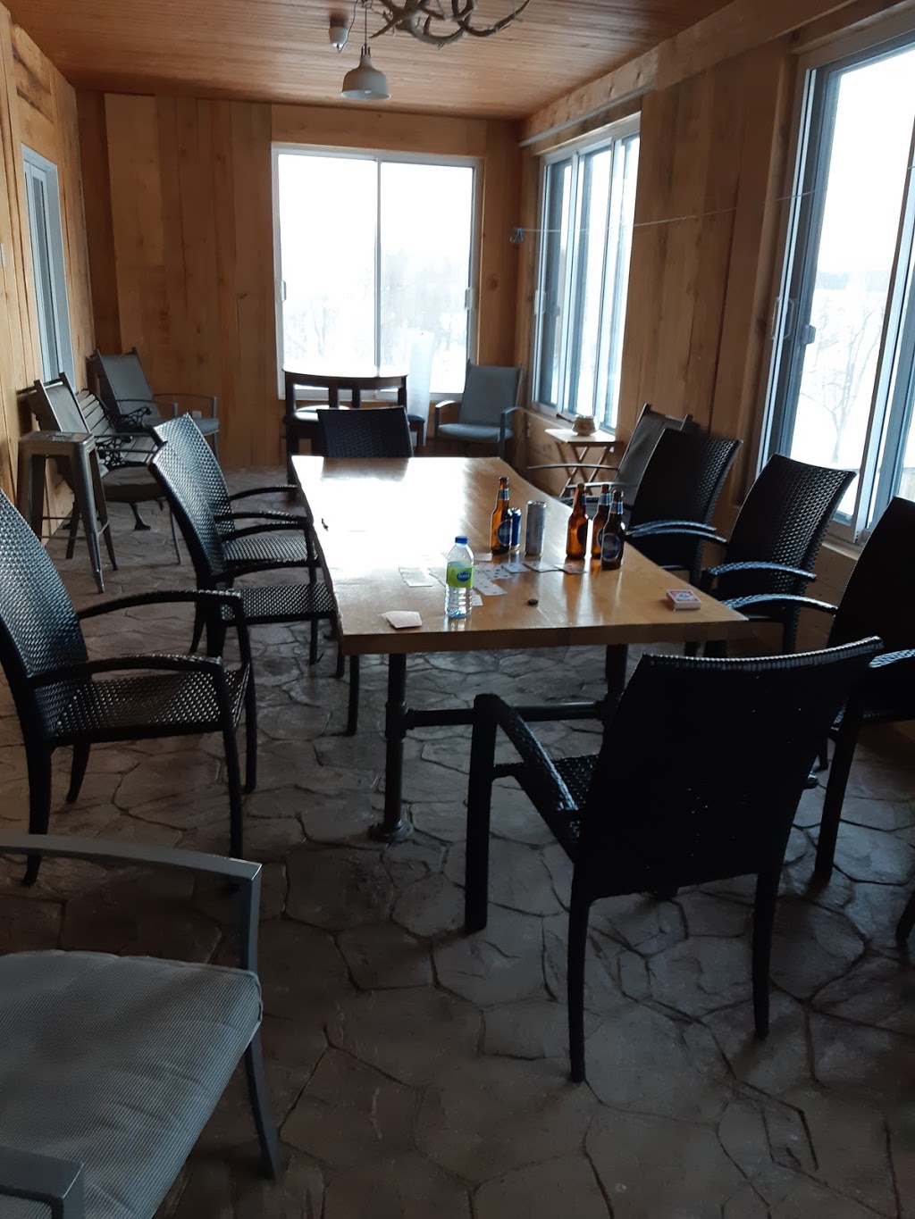 Aux Rives du Bonheur | 90 QC-243, Saint-Félix-de-Kingsey, QC J0B 2B0, Canada