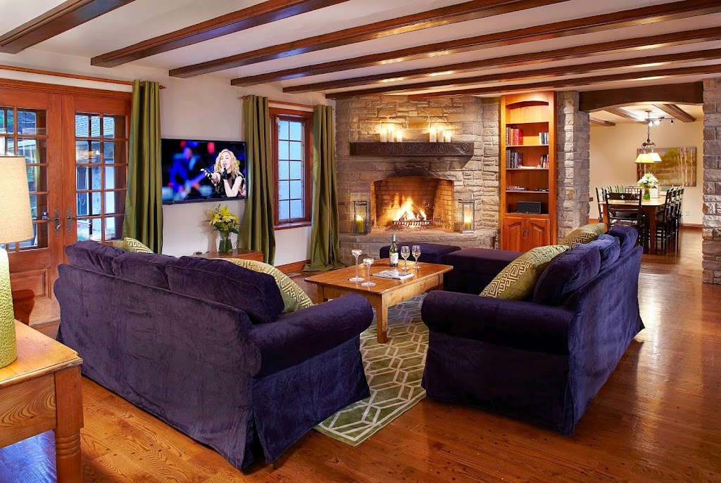 Tremblant Living Luxury Chalet Rentals | 2000 Chem. du Village, Mont-Tremblant, QC J8E 1K4, Canada | Phone: (888) 932-1131