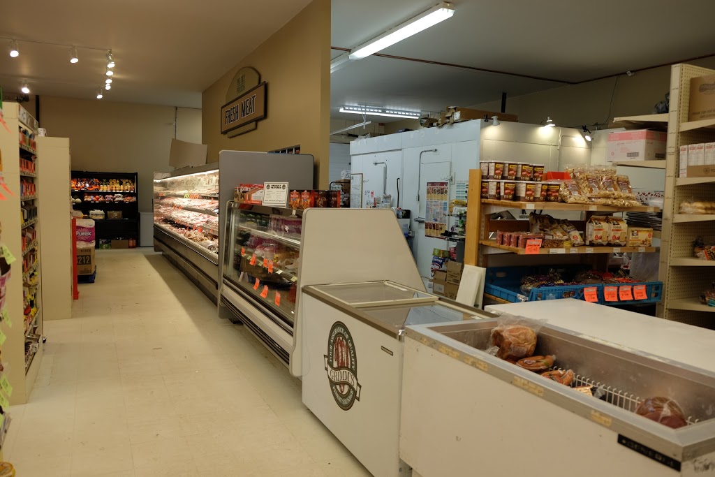 Breton Family Foods | 5003 51 St, Breton, AB T0C 0P0, Canada | Phone: (780) 696-2441